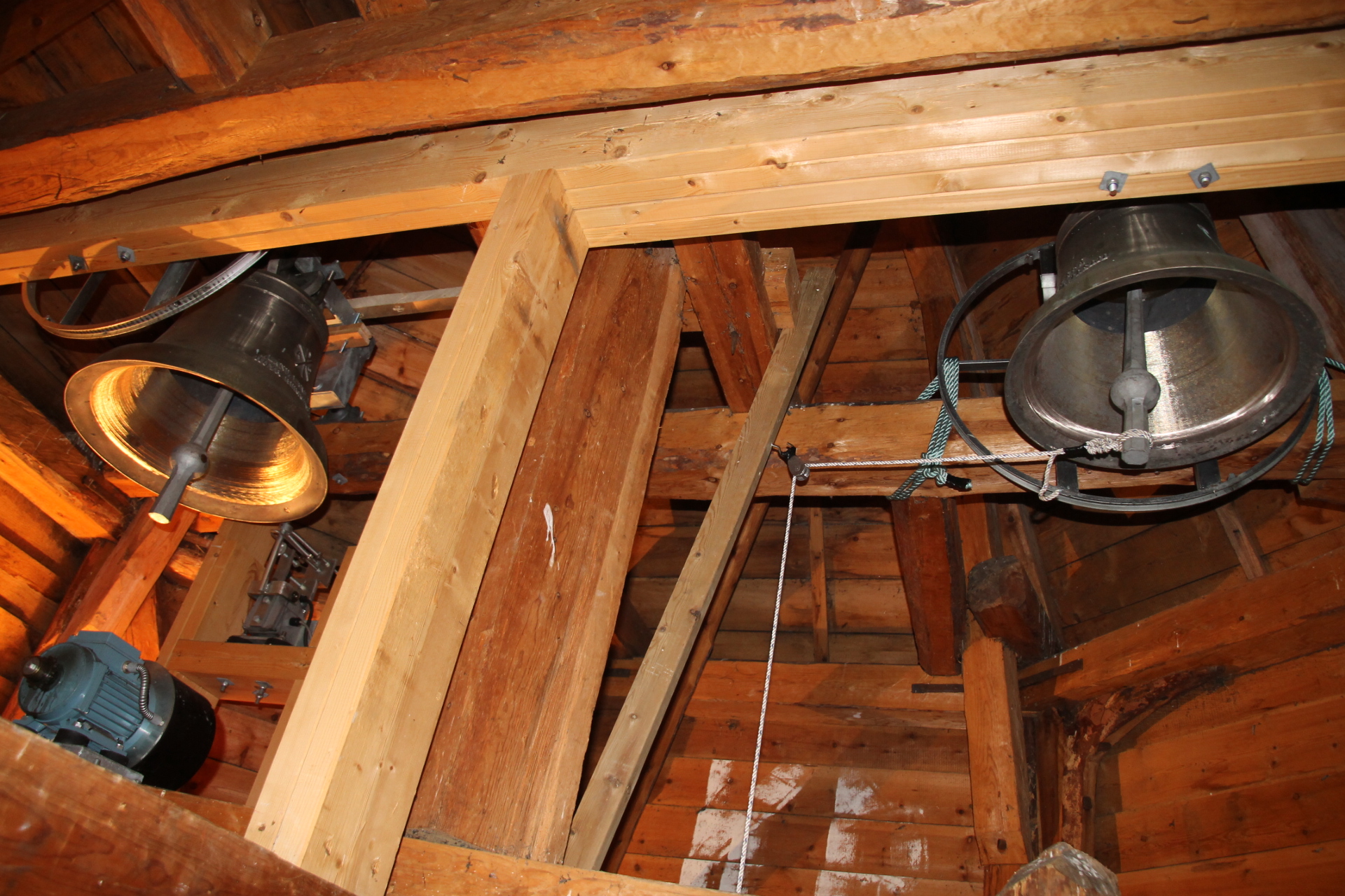 Kyrkjeklokkene i Fresvik